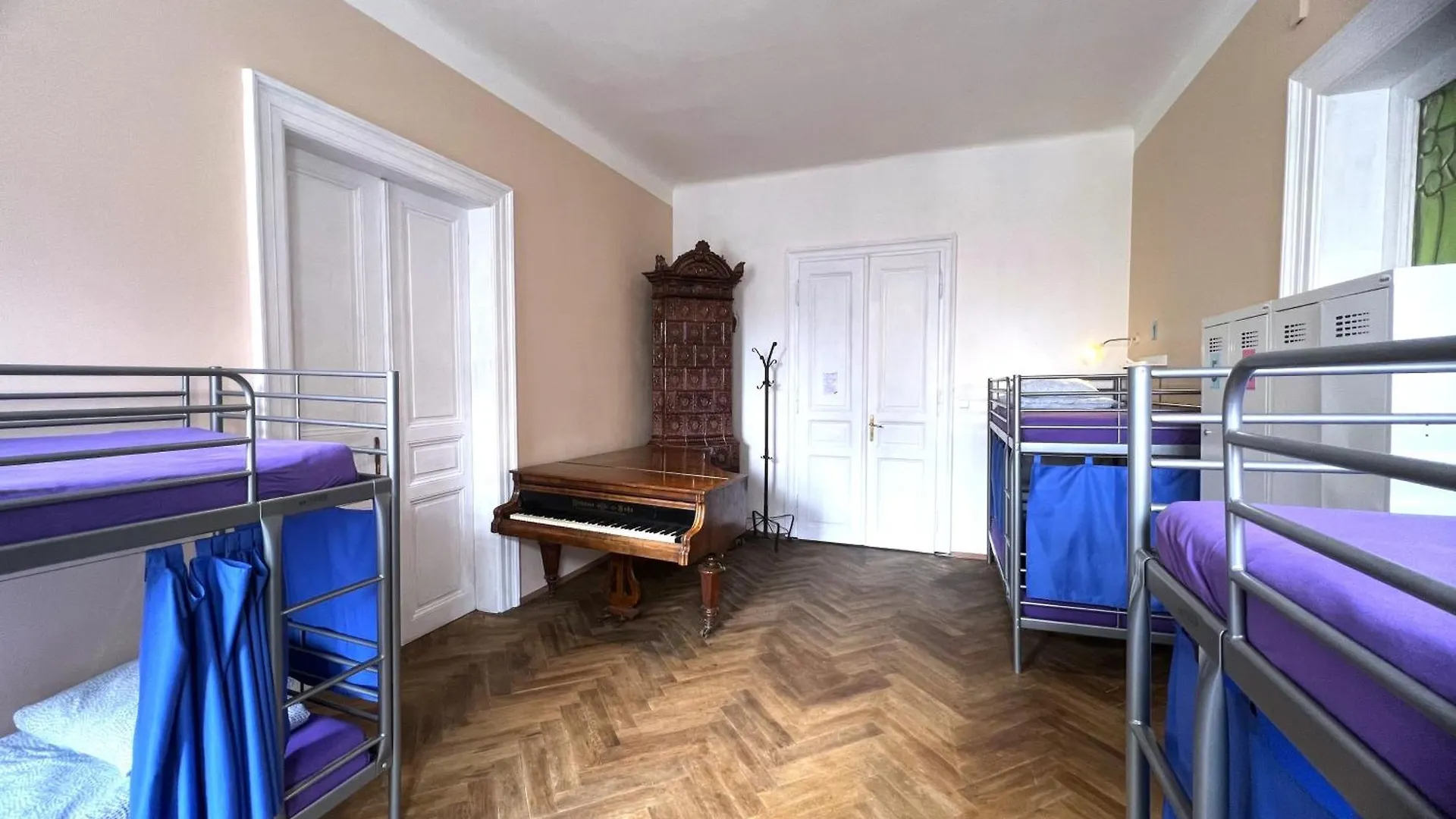 Ostello Travel&Joy Backpackers Praga 0*,