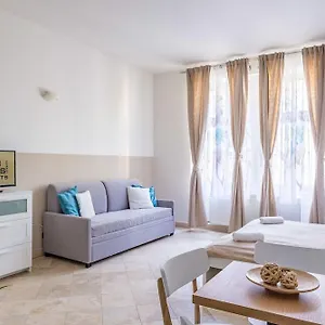 Hotel Legerova 33
