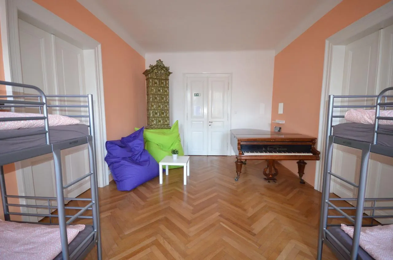 Travel&Joy Backpackers Hostel Prague